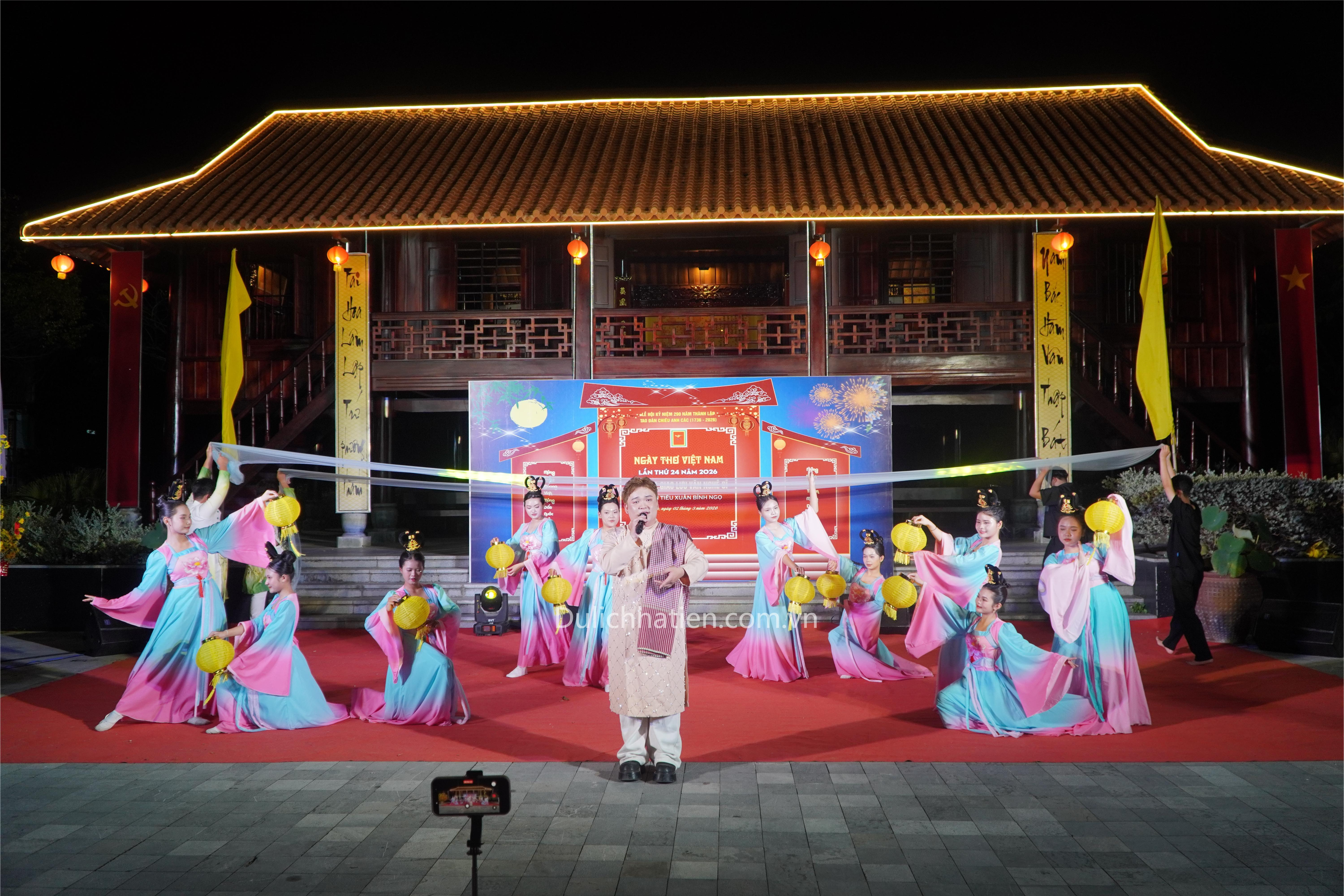 Biến di sản thi ca thành sản phẩm du lịch văn hóa độc bản tại Hà Tiên